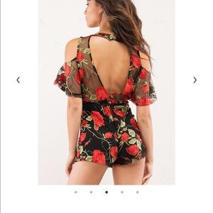 Floral embroider romper